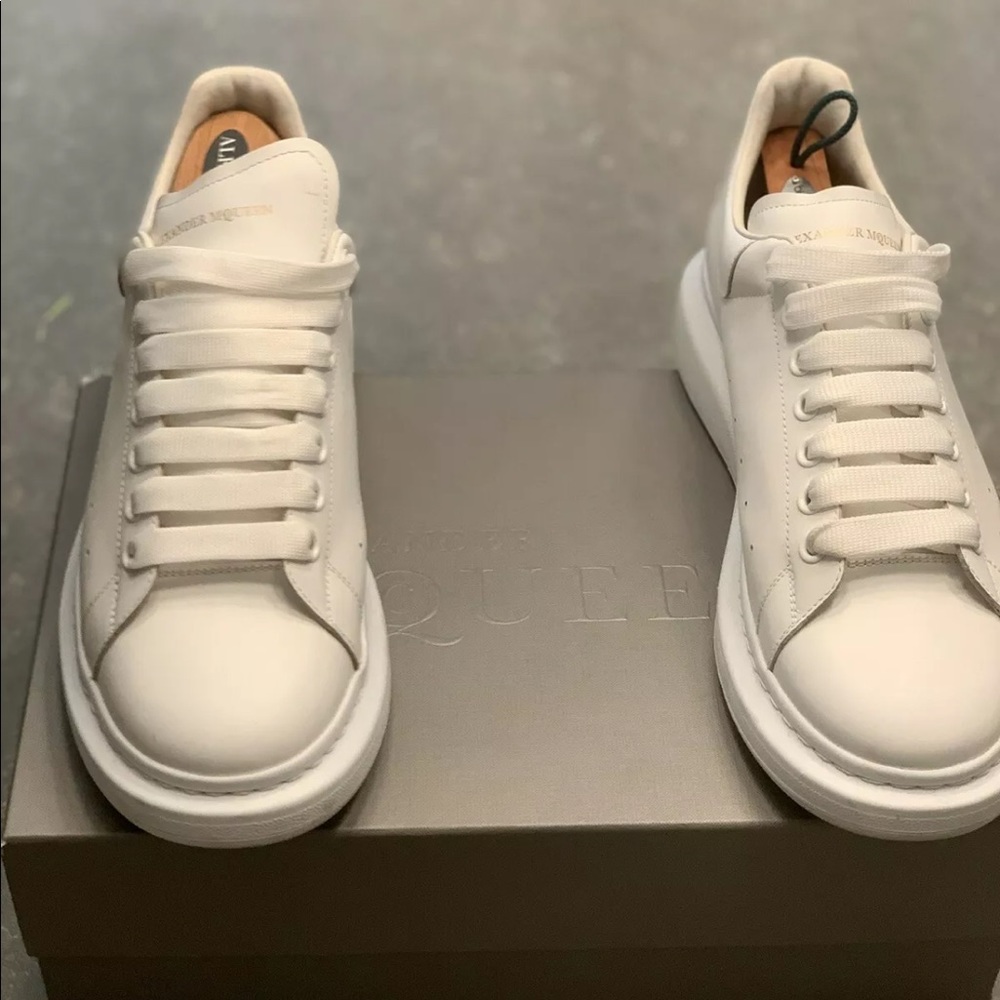 Alexander McQueen Oversized Sneaker